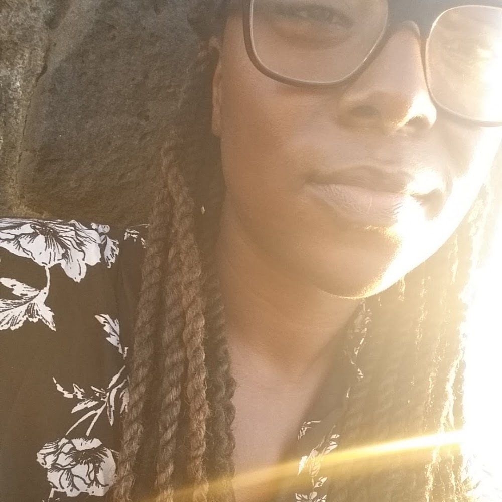 Meet your Posher, Dominique